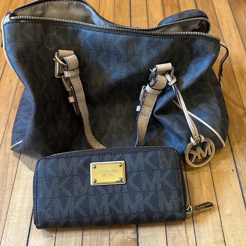 Michael Kors purse and wallet